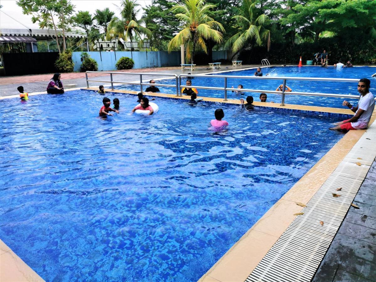 B - Lagoon Water Themepark Suite Melaka Town Dış mekan fotoğraf