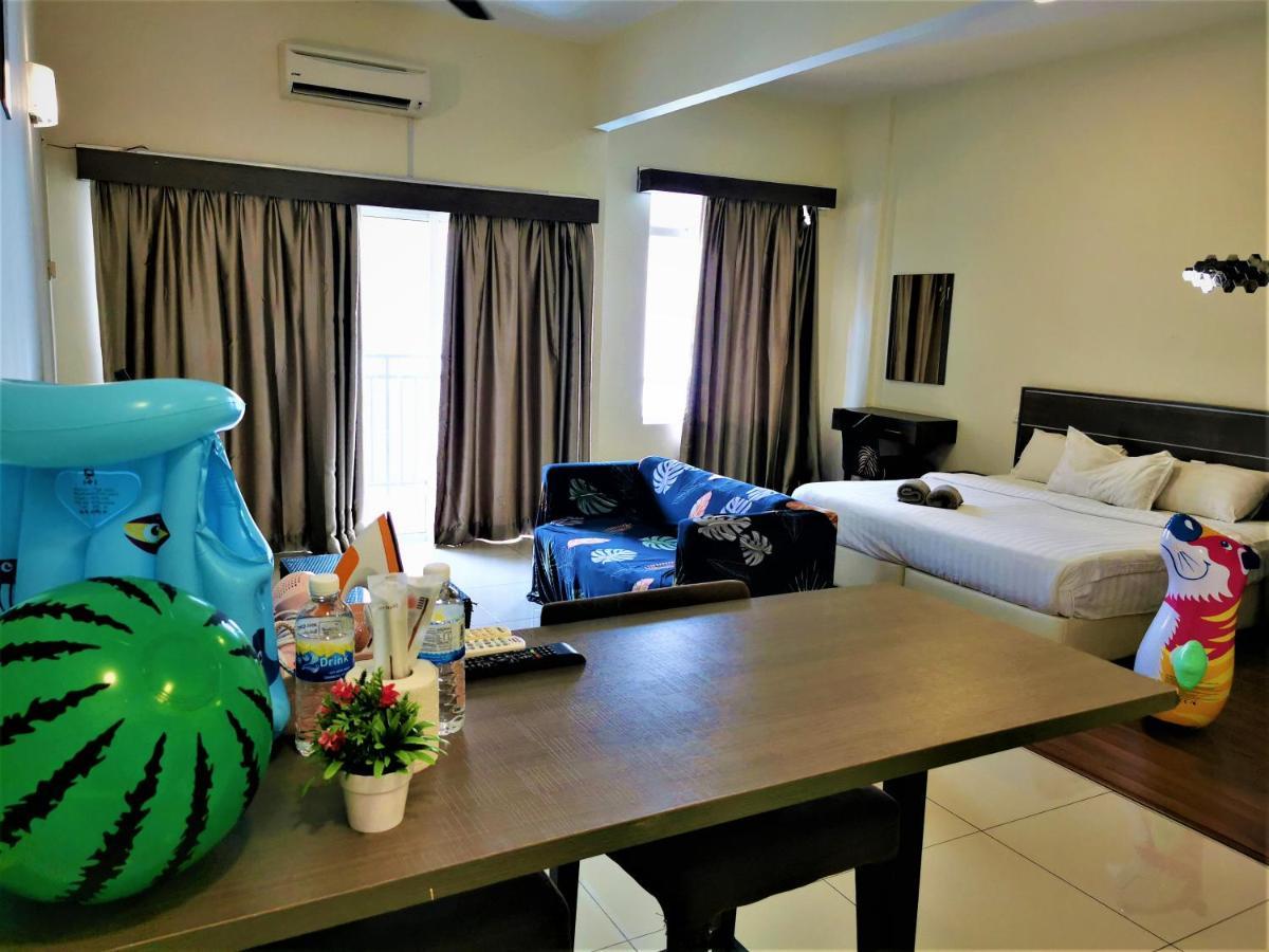 B - Lagoon Water Themepark Suite Melaka Town Dış mekan fotoğraf